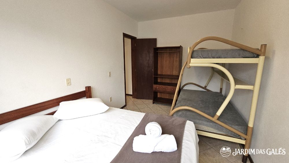 Superior de 1 quarto com varanda horizontal (1)