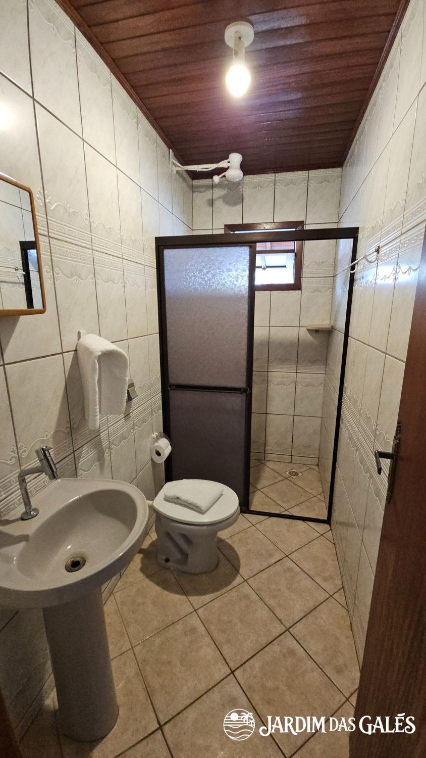 Superior de 1 quarto com varanda vertical (3)